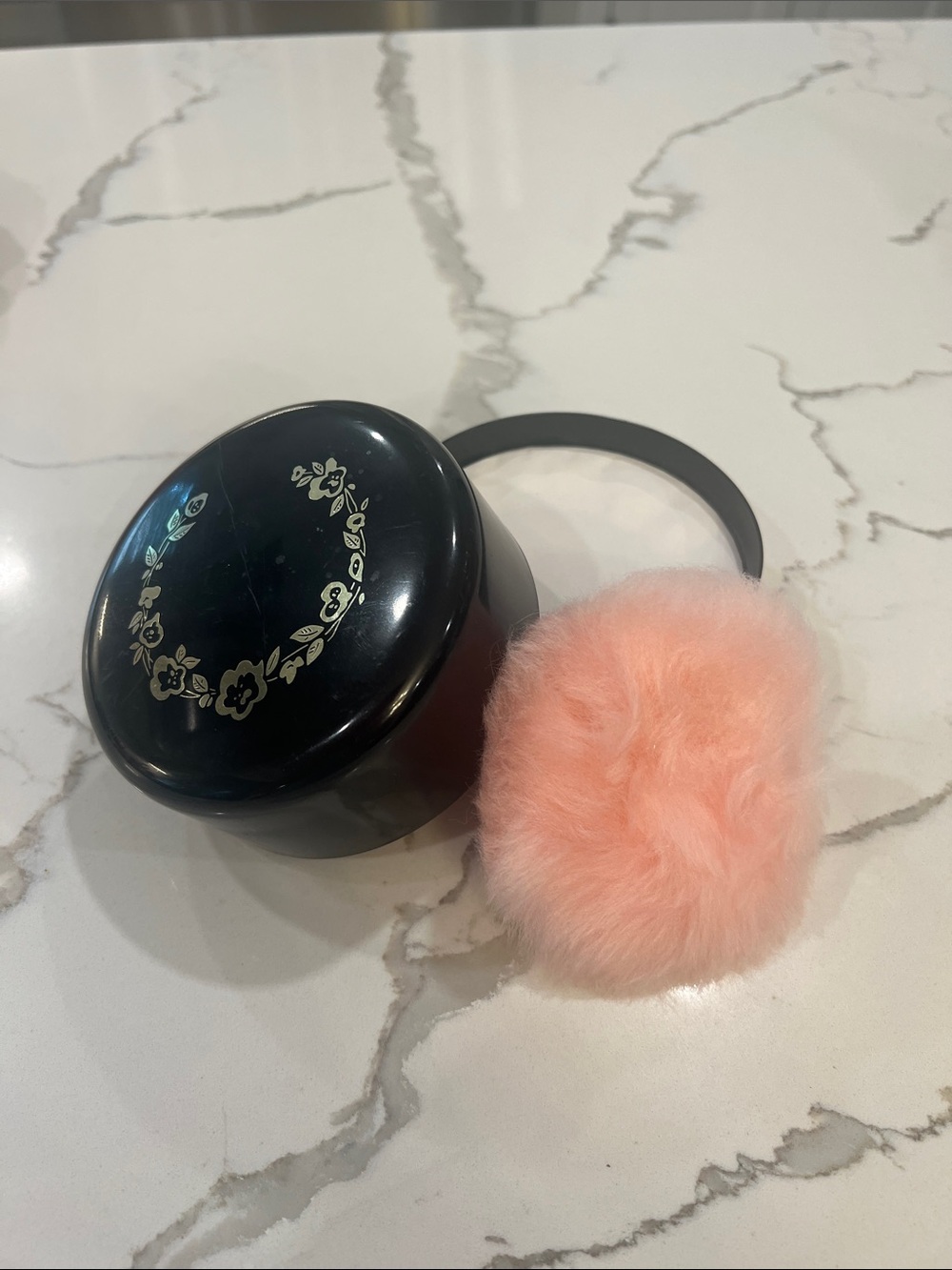 NWOT Vintage Pavlova Poudre Parfumee dusting powder and case, puff never opened